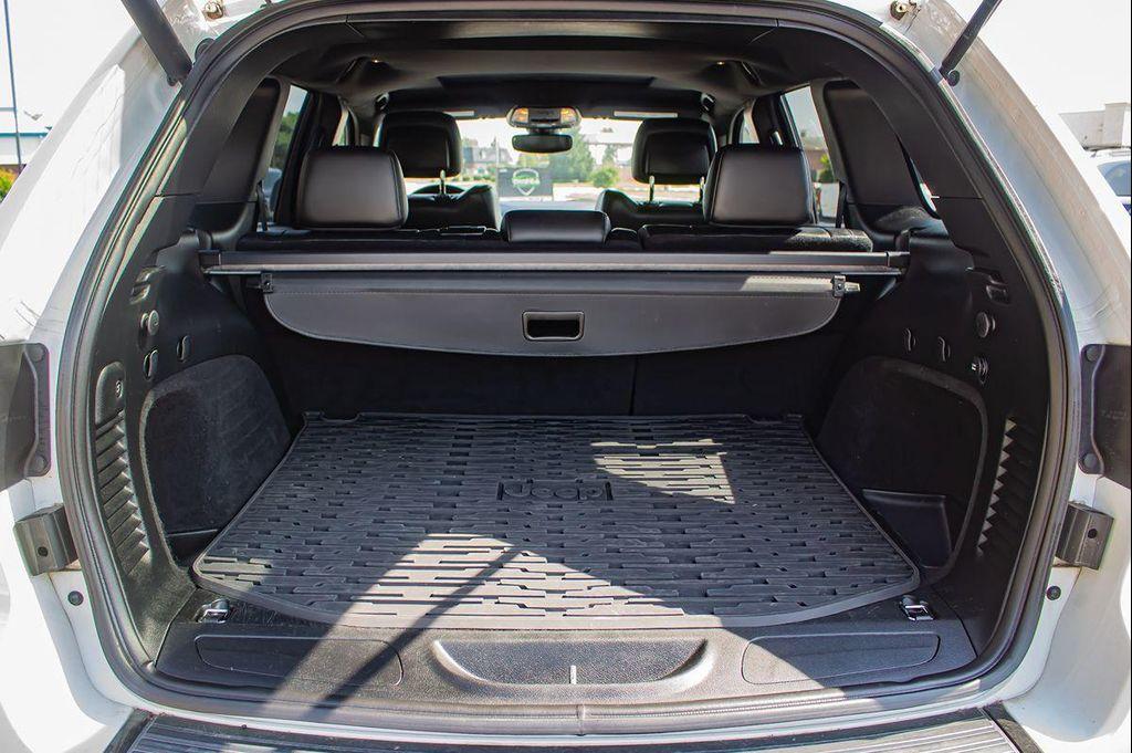 used 2017 Jeep Grand Cherokee car, priced at $16,940