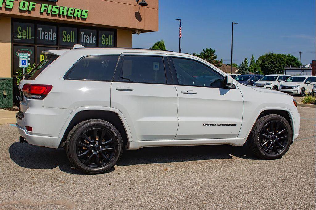 used 2017 Jeep Grand Cherokee car, priced at $16,940