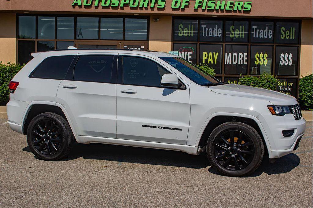 used 2017 Jeep Grand Cherokee car, priced at $16,940