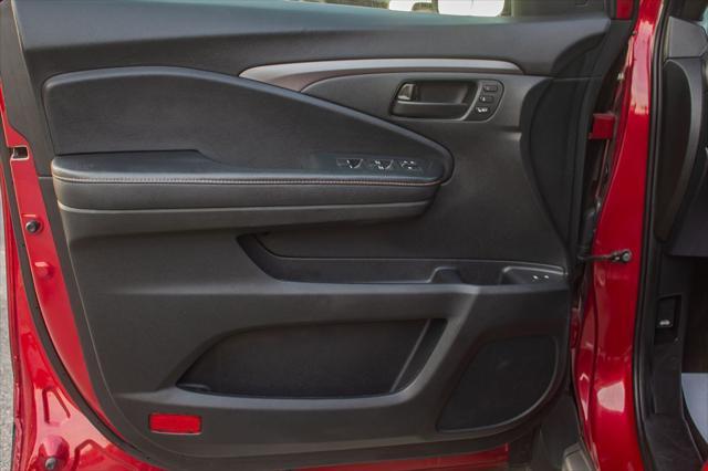 used 2022 Honda Passport car, priced at $28,890