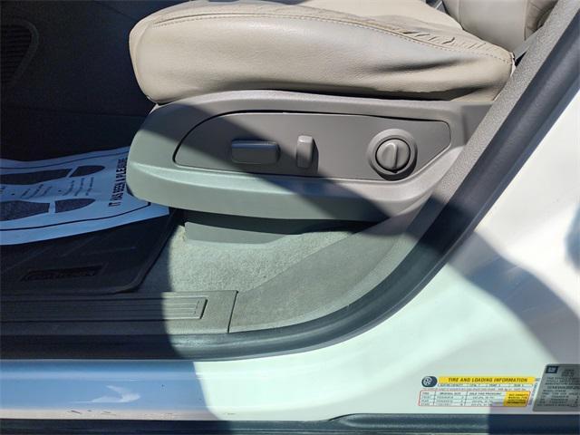 used 2015 Chevrolet Traverse car, priced at $10,750
