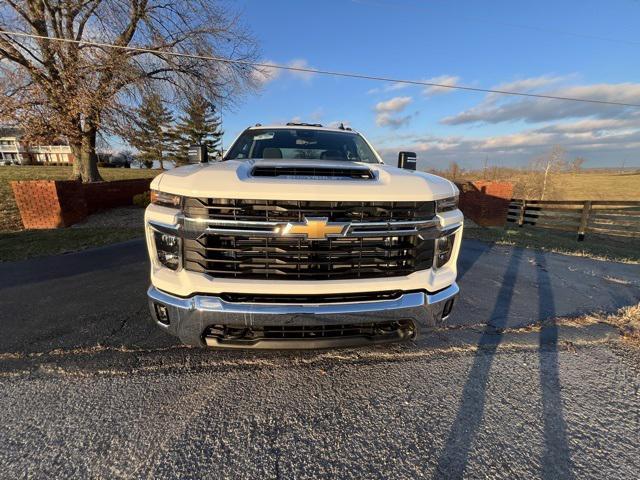 new 2025 Chevrolet Silverado 3500 car, priced at $65,000