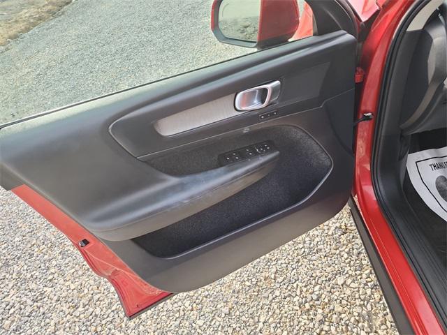 used 2023 Volvo XC40 car, priced at $22,990