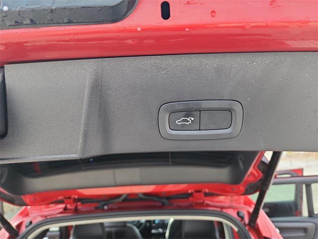 used 2023 Volvo XC40 car, priced at $22,990