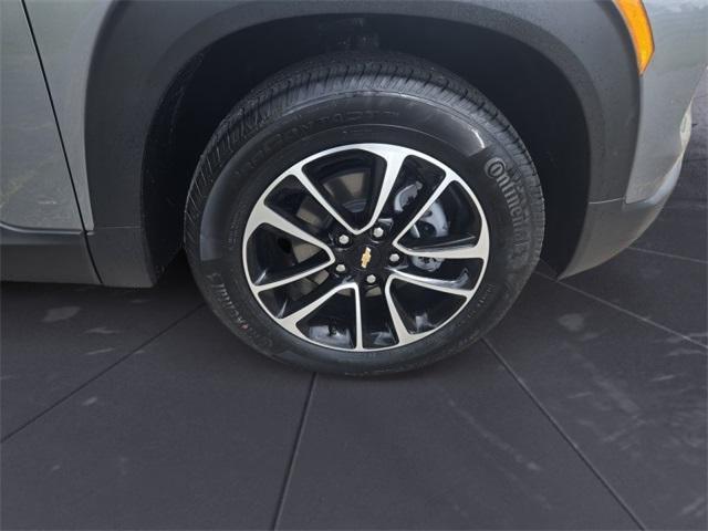 new 2025 Chevrolet TrailBlazer car, priced at $24,571