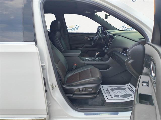 used 2022 Chevrolet Traverse car, priced at $32,692