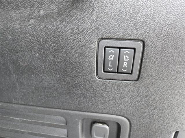 used 2019 Chevrolet Traverse car, priced at $22,553