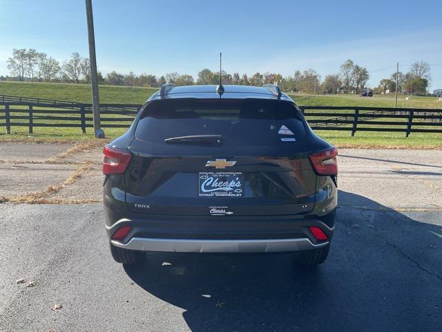 new 2025 Chevrolet Trax car, priced at $23,800