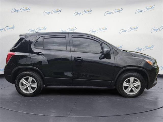 used 2022 Chevrolet Trax car, priced at $17,426