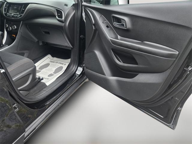 used 2022 Chevrolet Trax car, priced at $17,426