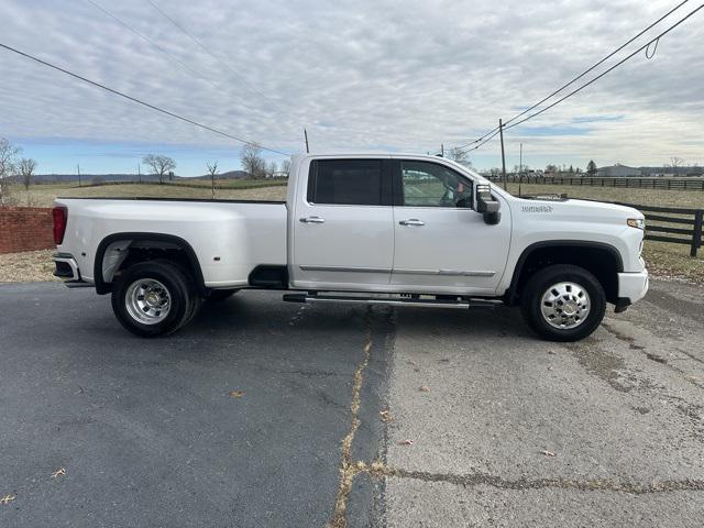 new 2025 Chevrolet Silverado 3500 car, priced at $77,000