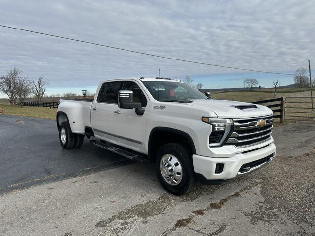 new 2025 Chevrolet Silverado 3500 car, priced at $77,000