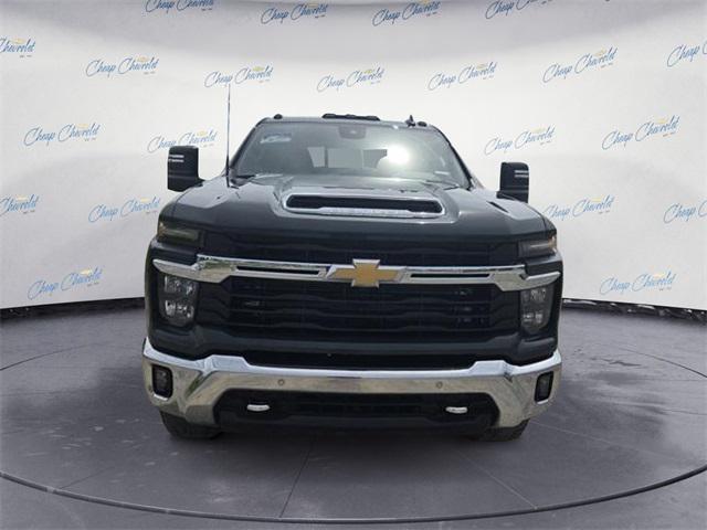 new 2025 Chevrolet Silverado 3500 car, priced at $73,000
