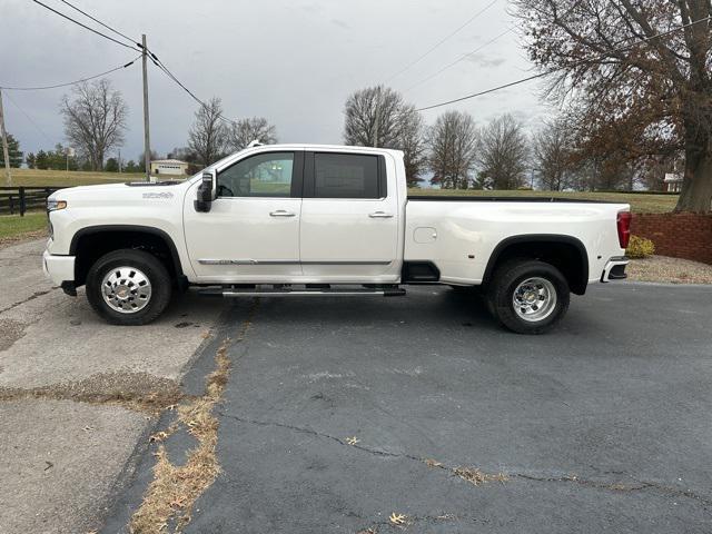 new 2025 Chevrolet Silverado 3500 car, priced at $84,000