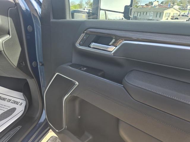 new 2025 Chevrolet Silverado 2500 car, priced at $71,000