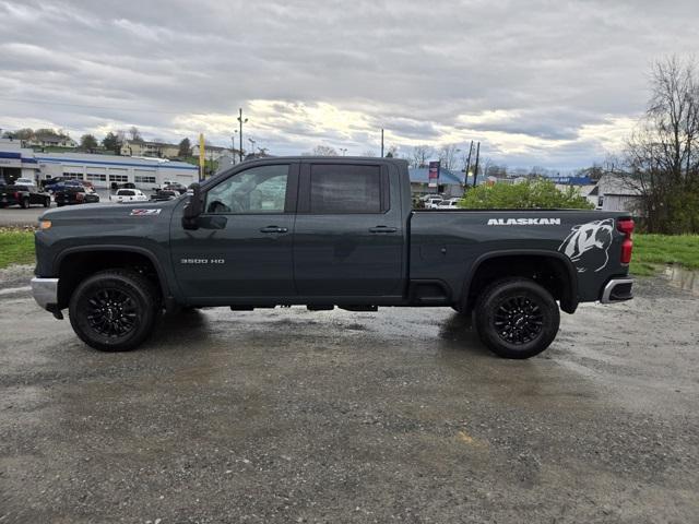 new 2025 Chevrolet Silverado 3500 car, priced at $70,000