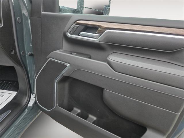 new 2025 Chevrolet Silverado 3500 car, priced at $70,000