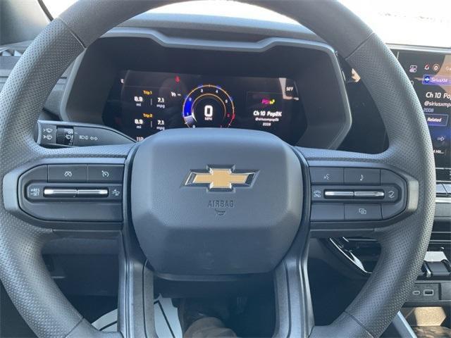 new 2025 Chevrolet Colorado car, priced at $32,000