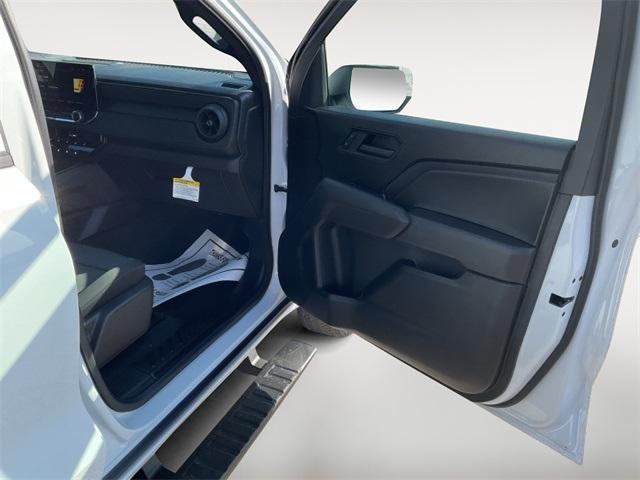 new 2025 Chevrolet Colorado car, priced at $32,000