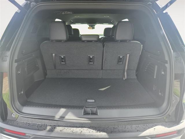 new 2025 Chevrolet Traverse car, priced at $51,000