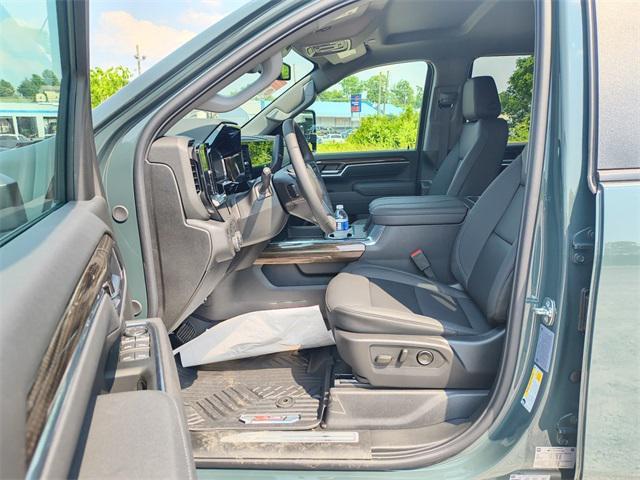 new 2025 Chevrolet Silverado 3500 car, priced at $66,972
