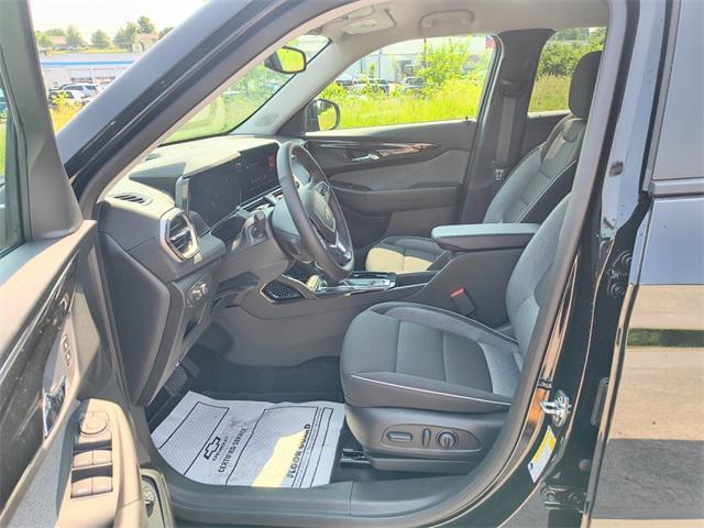 new 2025 Chevrolet TrailBlazer car, priced at $27,336
