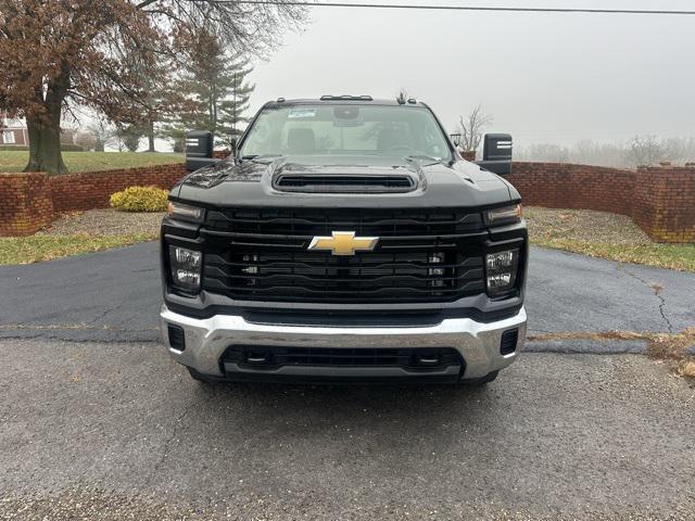 new 2025 Chevrolet Silverado 3500 car, priced at $62,000