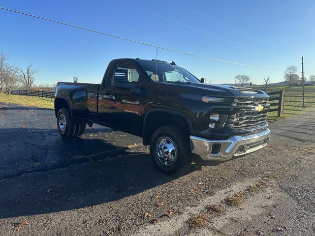 new 2025 Chevrolet Silverado 3500 car, priced at $62,000