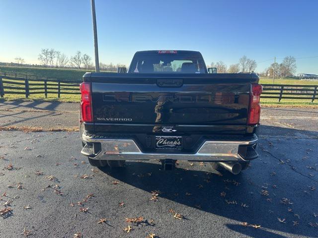 new 2025 Chevrolet Silverado 3500 car, priced at $62,000