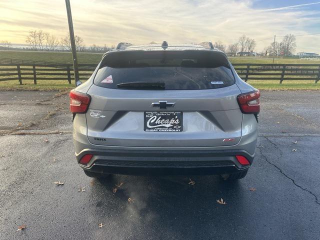 new 2025 Chevrolet Trax car, priced at $25,500