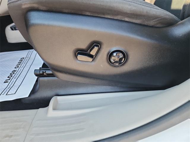 used 2020 Chrysler Pacifica car, priced at $14,486