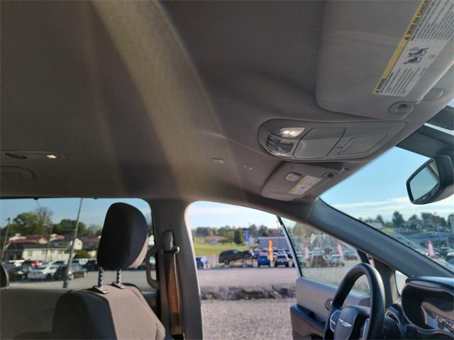 used 2020 Chrysler Pacifica car, priced at $14,486