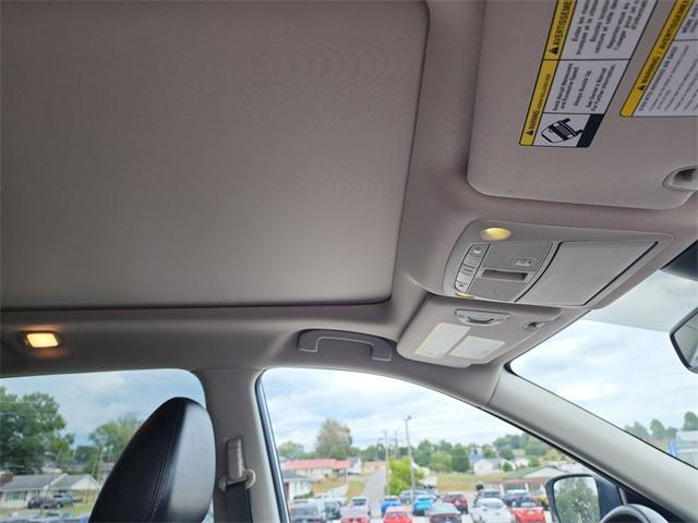 used 2019 Nissan Rogue car, priced at $19,468