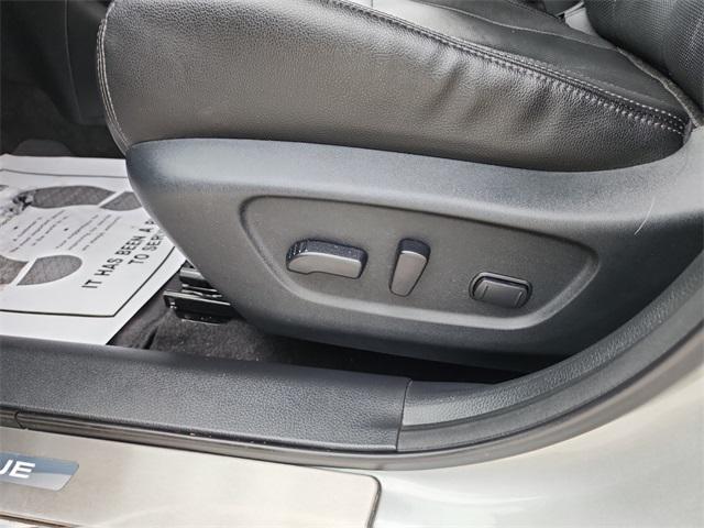 used 2019 Nissan Rogue car, priced at $19,468