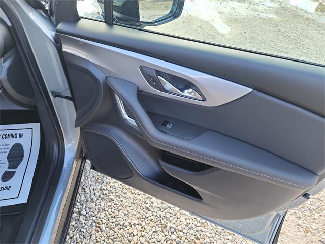 new 2025 Chevrolet Blazer car, priced at $33,700