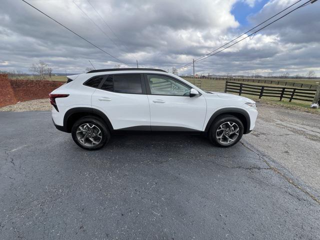 new 2025 Chevrolet Trax car, priced at $23,700