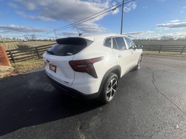 new 2025 Chevrolet Trax car, priced at $22,000