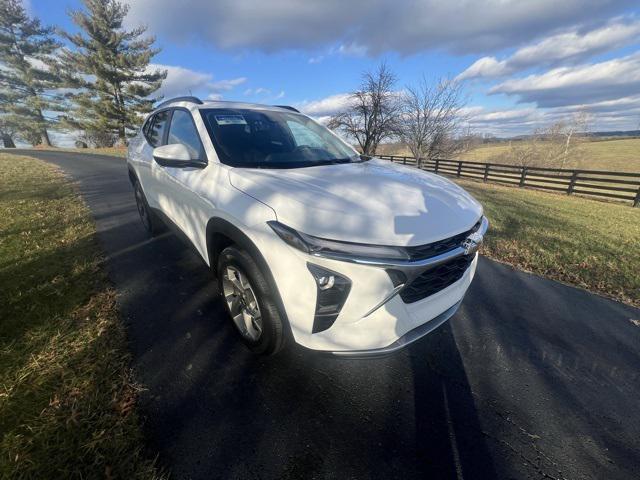 new 2025 Chevrolet Trax car, priced at $24,990