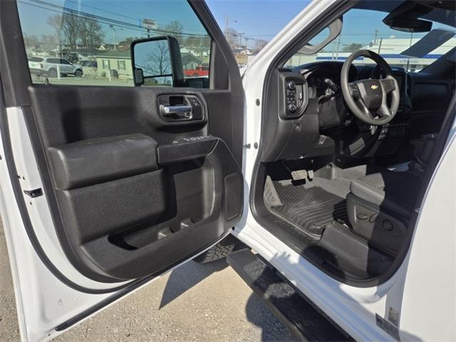 used 2024 Chevrolet Silverado 2500 car, priced at $50,413