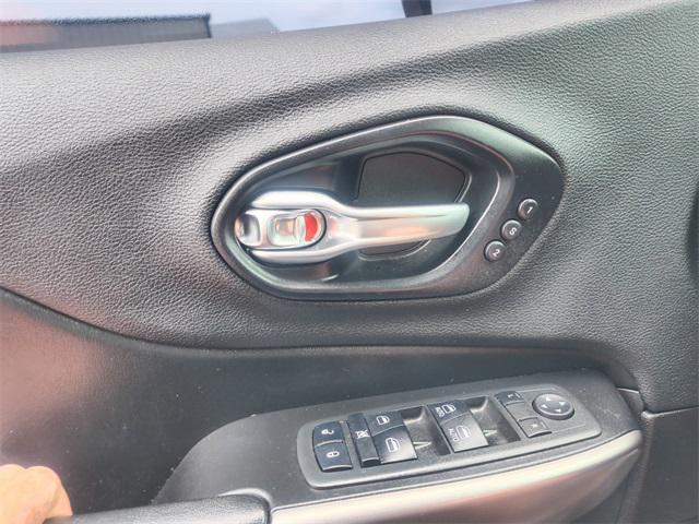 used 2019 Jeep Cherokee car, priced at $21,950