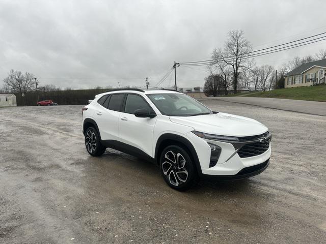 new 2025 Chevrolet Trax car, priced at $26,300