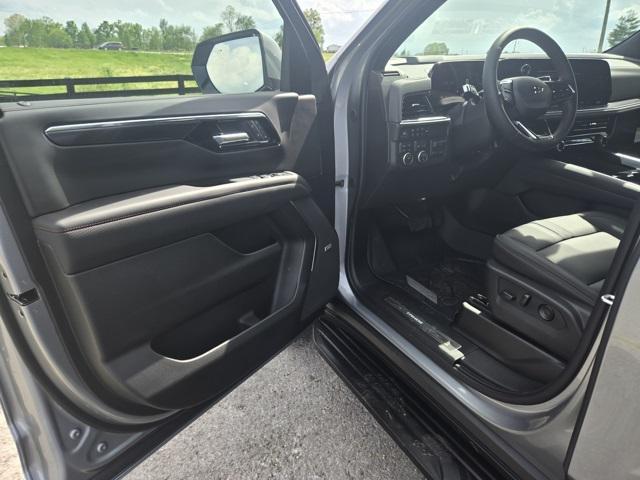 new 2025 Chevrolet Tahoe car, priced at $73,914