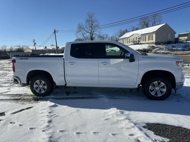 new 2025 Chevrolet Silverado 1500 car, priced at $52,639