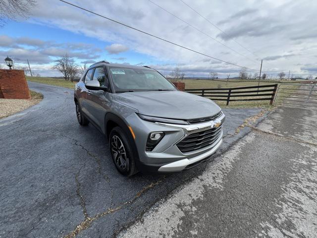 new 2025 Chevrolet TrailBlazer car, priced at $29,300