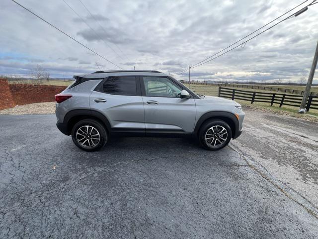 new 2025 Chevrolet TrailBlazer car, priced at $29,300