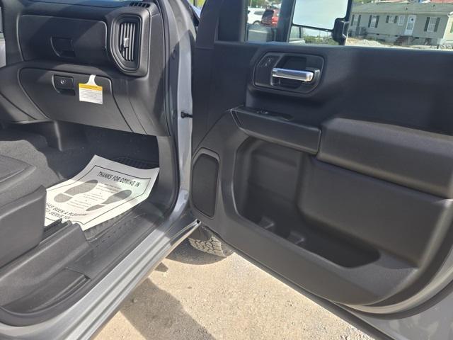 new 2025 Chevrolet Silverado 2500 car, priced at $52,000