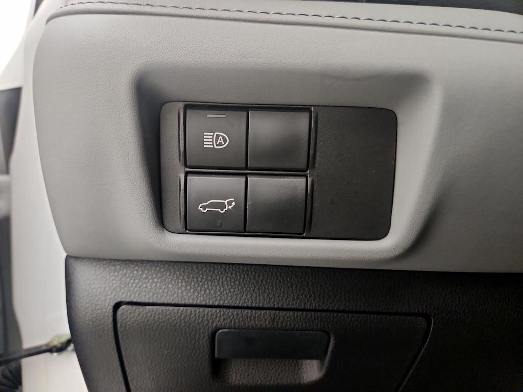 used 2022 Toyota Highlander car, priced at $33,998
