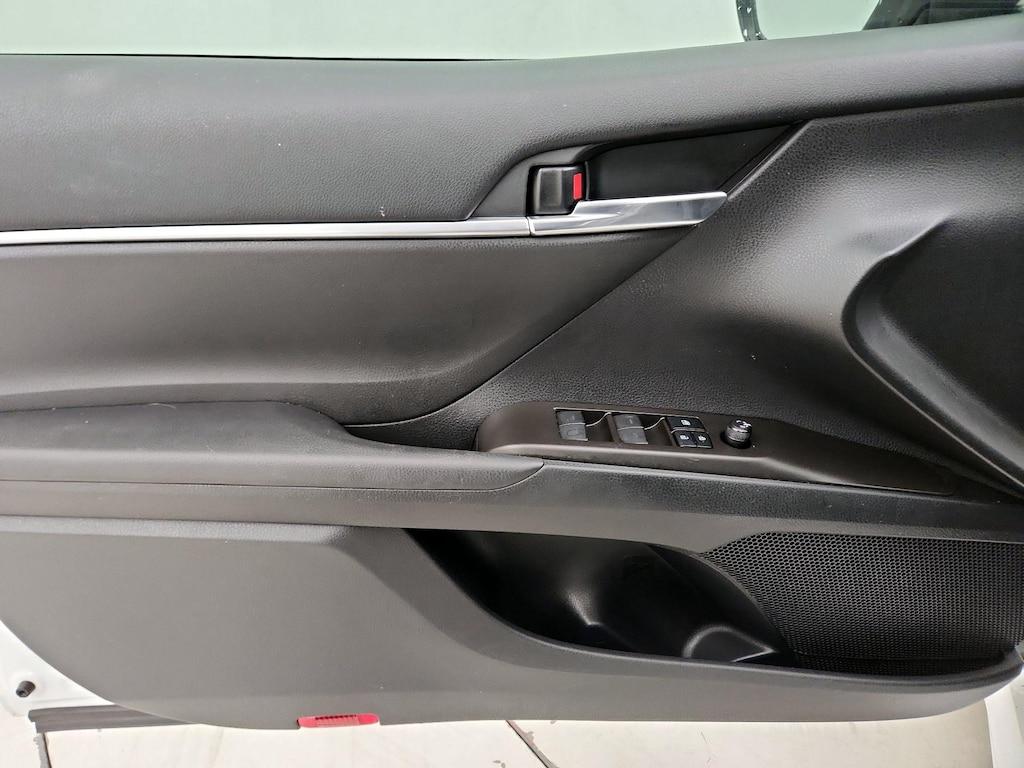 used 2022 Toyota Camry Hybrid car, priced at $27,998