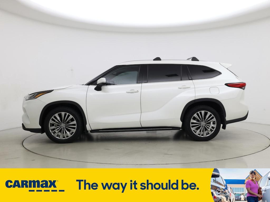 used 2021 Toyota Highlander car, priced at $41,998