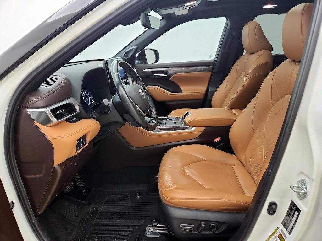 used 2021 Toyota Highlander car, priced at $41,998
